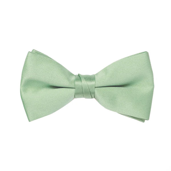 A classic aqua green satin bow tie that delivers a perfect knot every time. Ideal for formal events, tuxedos, and dress occasions.