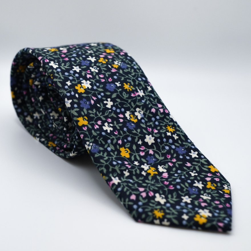 Tiny Tasteful Flowers